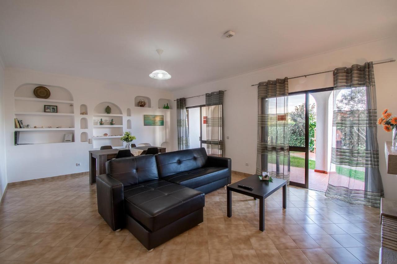 Apartamentos Pinto Quarteira Eksteriør bilde