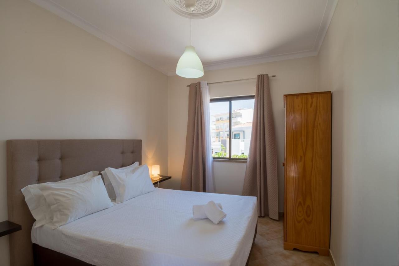 Apartamentos Pinto Quarteira Eksteriør bilde